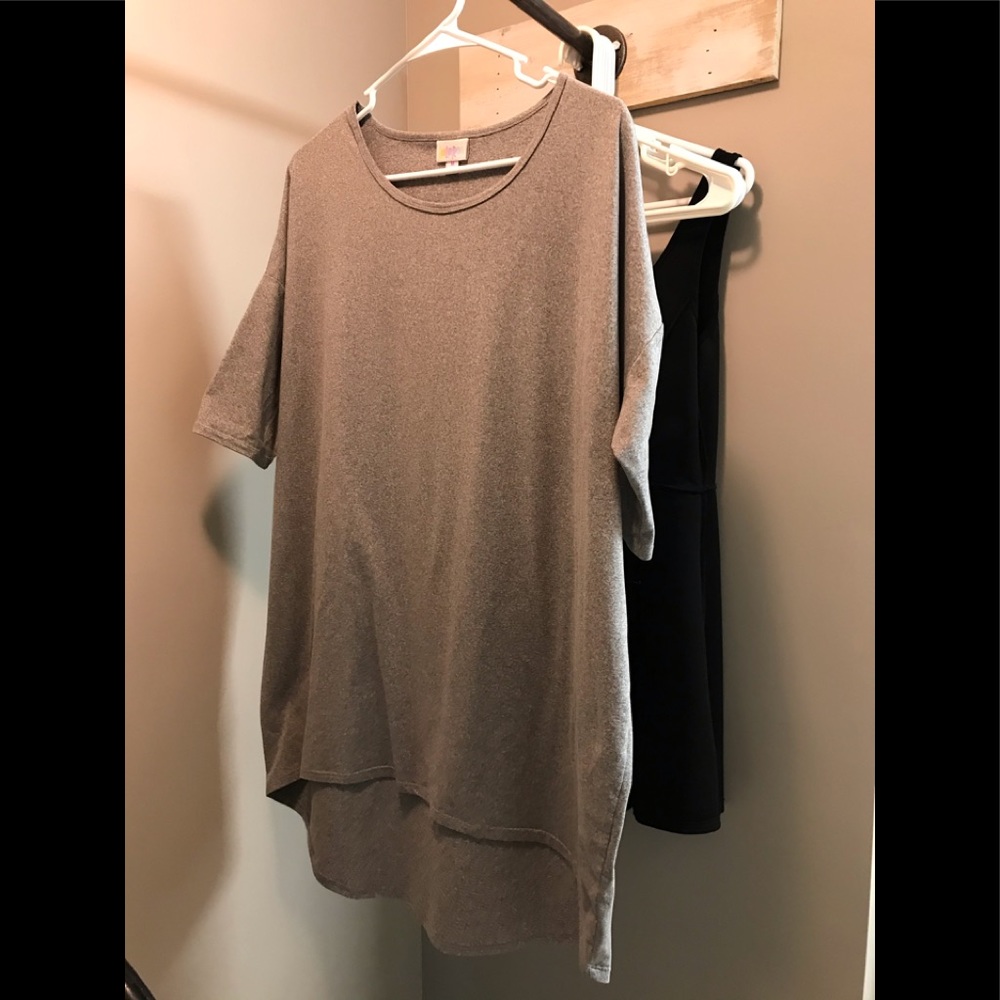 LuLaRoe Irma gray medium tunic